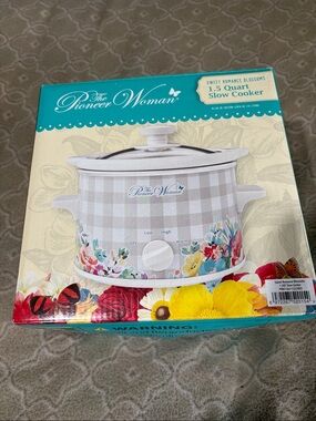 The Pioneer Woman Floral Gingham Slow Cooker - Gray & Multicolor 1.5  Quart